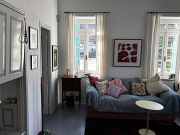 elxis20at20home20in20greecethe20portrait20hom