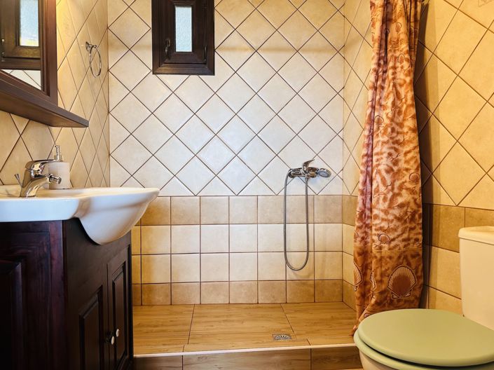 Image No.21-5 Bed Villa for sale