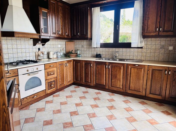 Image No.26-5 Bed Villa for sale