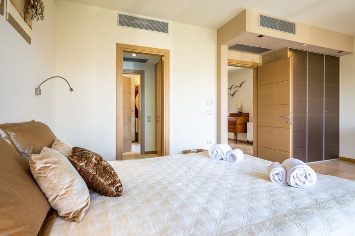 Image No.22-7 Bed Villa for sale