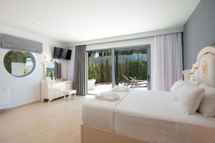 Image No.25-5 Bed Villa for sale