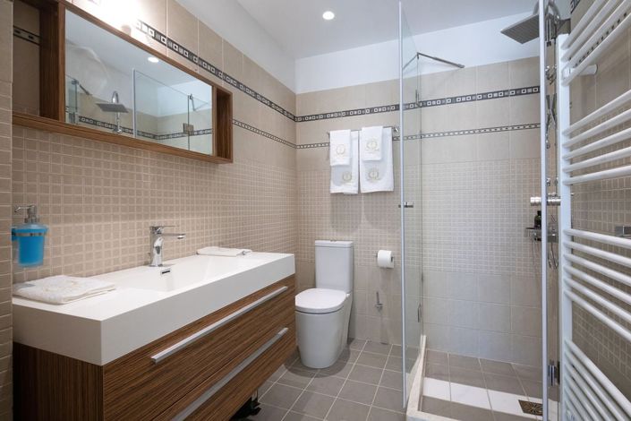 Image No.26-5 Bed Villa for sale