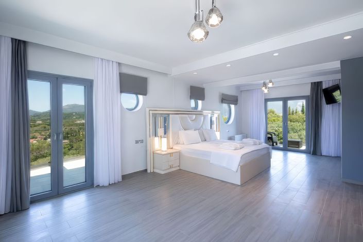 Image No.35-5 Bed Villa for sale