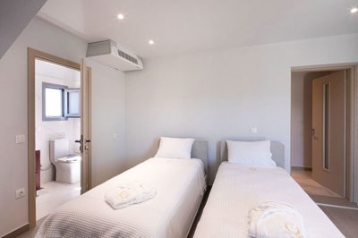 265329-elxis-at-home-in-greeceluxuriousvillak