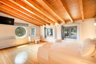 265332-elxis-at-home-in-greeceluxuriousvillak