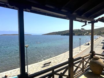 elxis20at20home20in20greece20seafront20home20