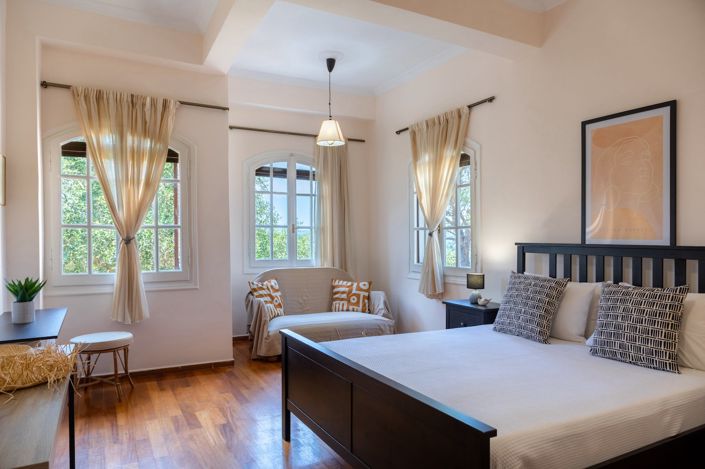 Image No.4-4 Bed Villa for sale