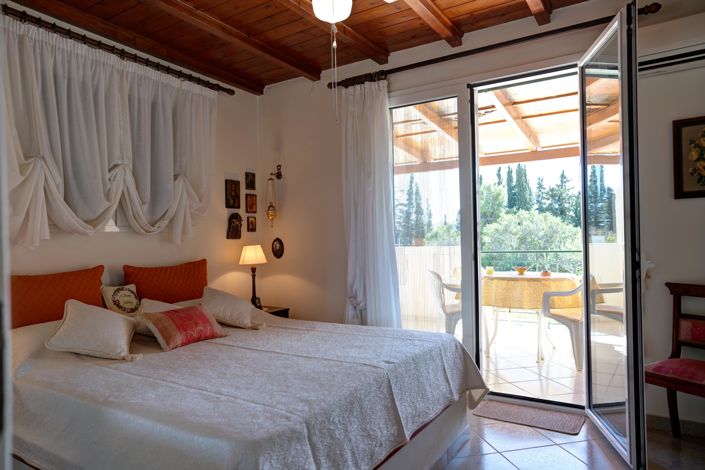 Image No.41-5 Bed Villa for sale