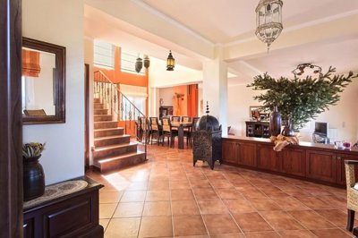 275932-elxis-at-home-in-greecelush-villa-kypa