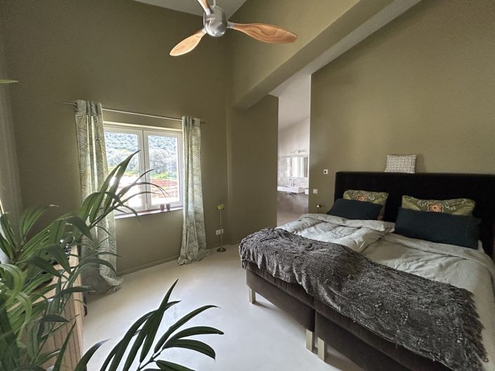 Image No.18-2 Bed Villa for sale