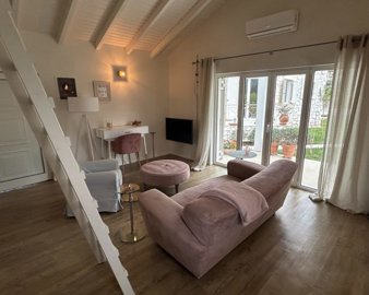 279252-elxis-at-home-in-greecevilla-guesthous