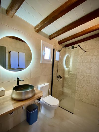 Image No.18-5 Bed Villa for sale