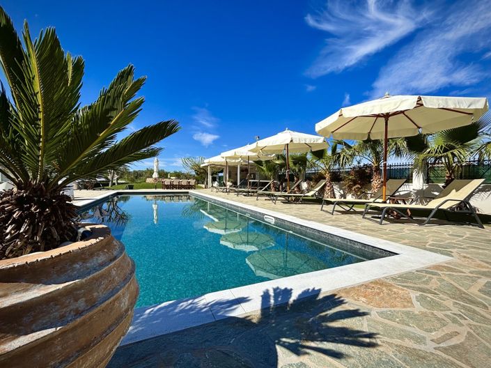 Image No.2-5 Bed Villa for sale