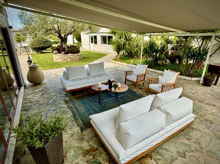 Image No.3-5 Bed Villa for sale