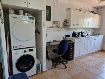 280071-elxis-at-home-in-greecelush-villa-andr