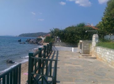 280025-elxis-at-home-in-greecekassandra-beach