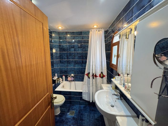 Image No.17-4 Bed Villa for sale