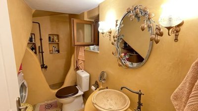 282500-elxis-at-home-in-greecesyros-coastal-m