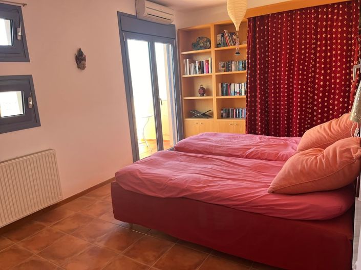Image No.18-4 Bed Villa for sale