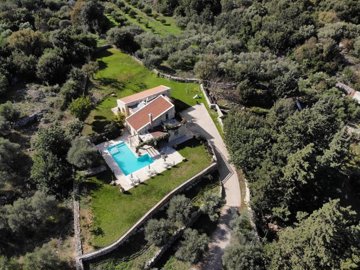 282716-elxis-at-home-in-greececretan-countrys