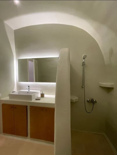 Image No.11-3 Bed Townhouse for sale