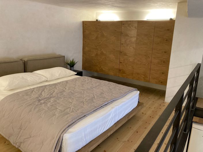 Image No.17-2 Bed Townhouse for sale