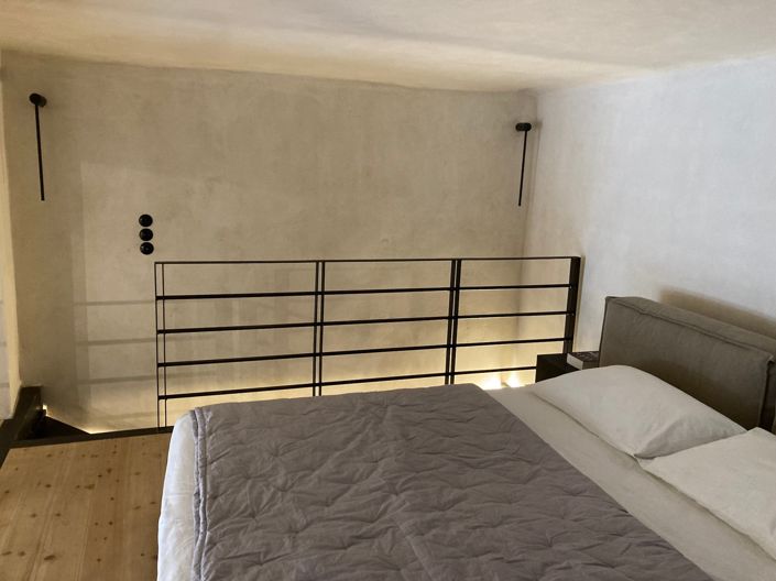 Image No.18-2 Bed Townhouse for sale