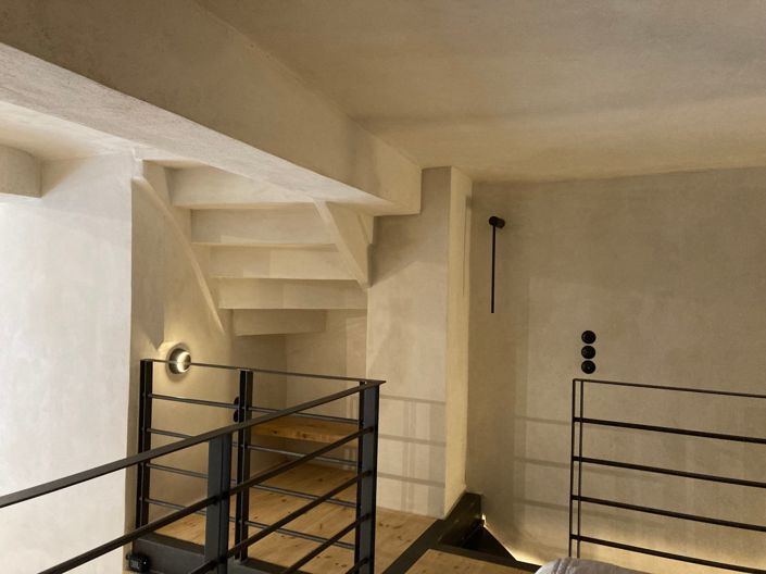 Image No.19-2 Bed Townhouse for sale