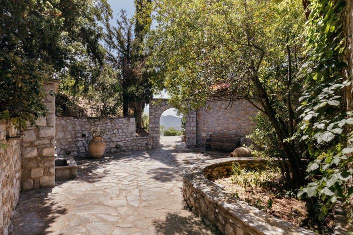 Image No.2-5 Bed Villa for sale