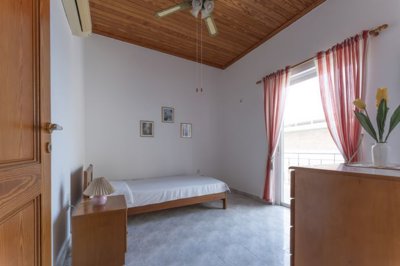 elxis-at-home-in-greecesparto-seaview-cottage
