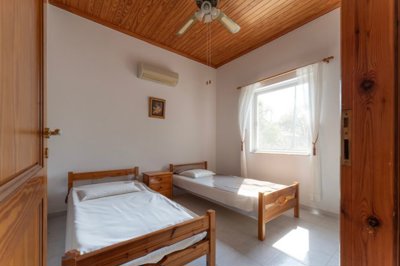 289470-elxis-at-home-in-greecesparto-seaview-