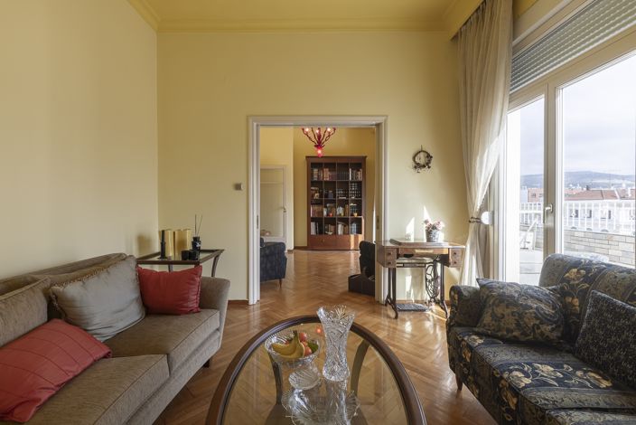 Image No.10-1 Bed Apartment for sale