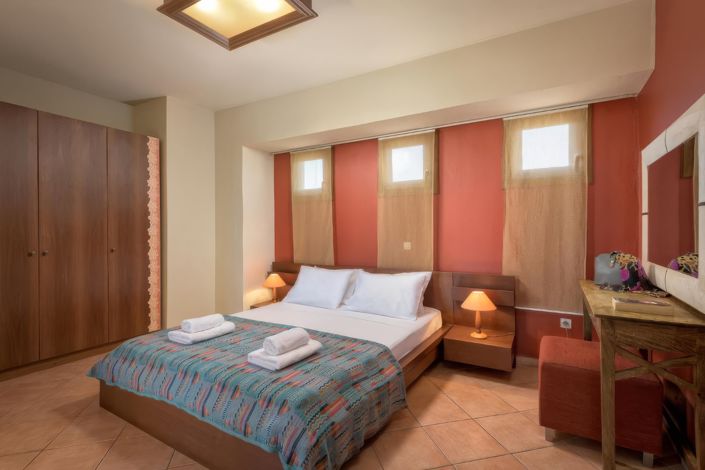 Image No.18-4 Bed Villa for sale