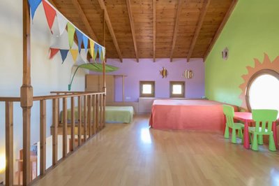 289916-elxis-at-home-in-greecesunshine-valley