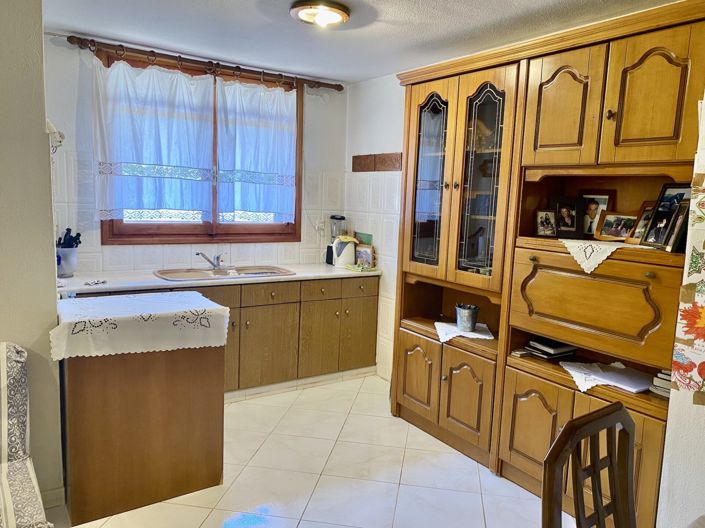 Image No.11-4 Bed Village House for sale