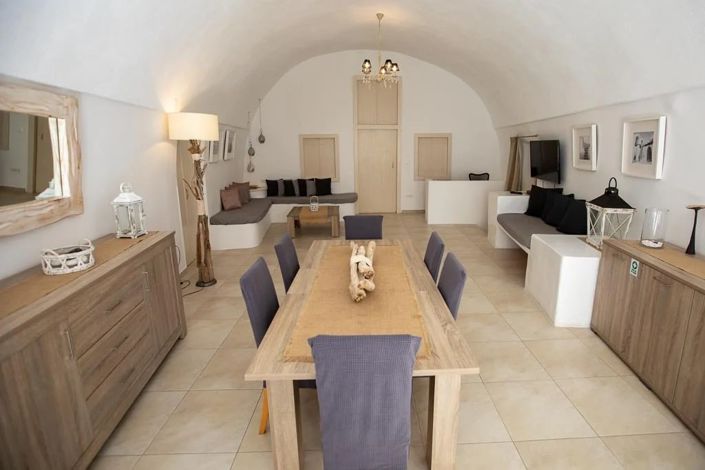 Image No.10-3 Bed Villa for sale