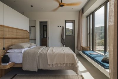 264738-elxis-at-home-in-greece-porosi-seascap