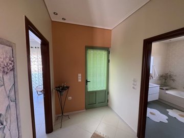 282115-elxis-at-home-in-greecevillamaistro71