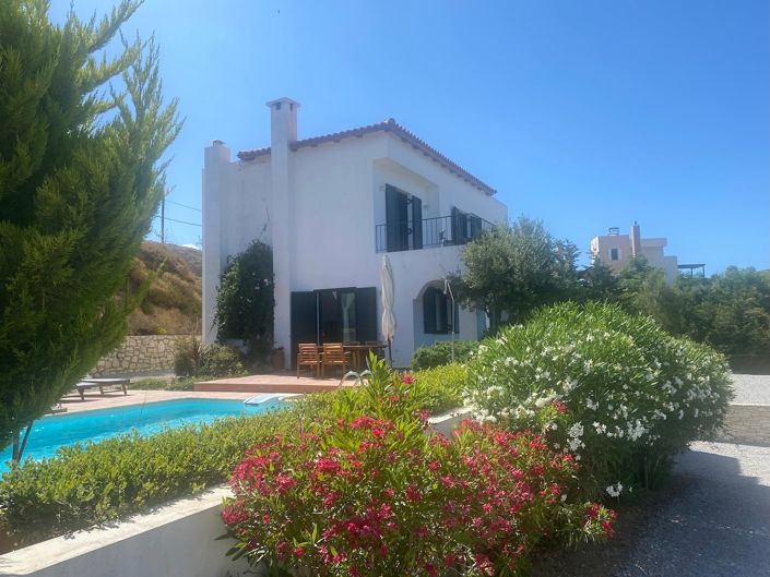 Image No.2-5 Bed Villa for sale
