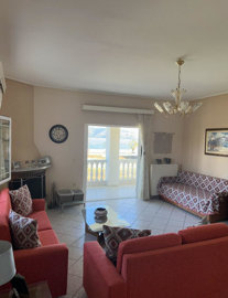 172313-elxisathomeingreecepefkievias18-2