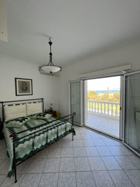 172310-elxisathomeingreecepefkievias14-2