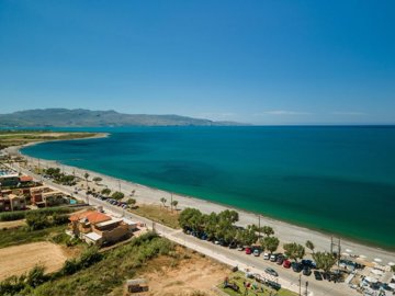 253541-elxis-at-home-in-greece-aegean-breeze-