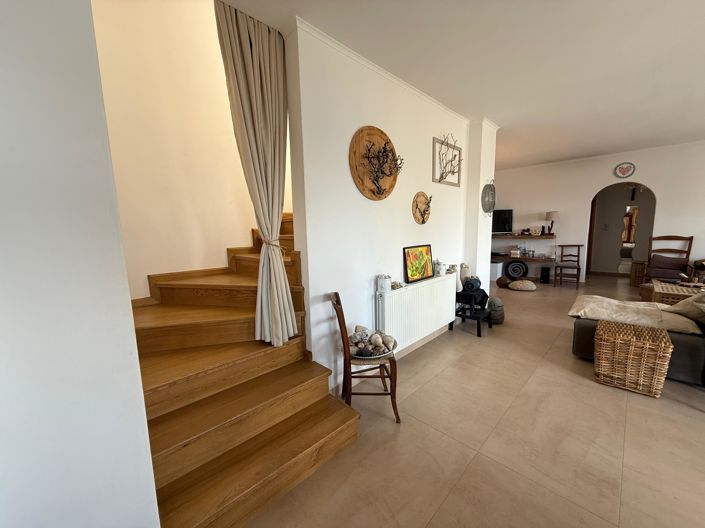 Image No.12-4 Bed Villa for sale