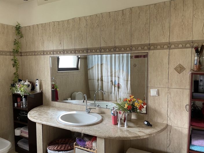 Image No.17-5 Bed Villa for sale