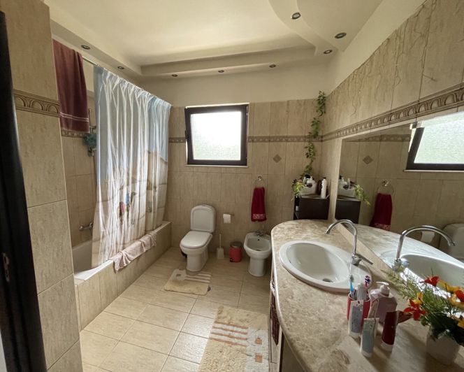 Image No.18-5 Bed Villa for sale