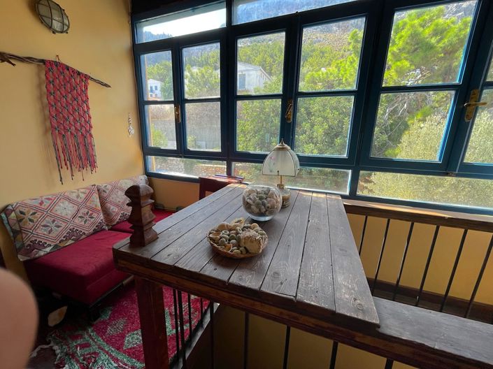 Image No.14-6 Bed Townhouse for sale