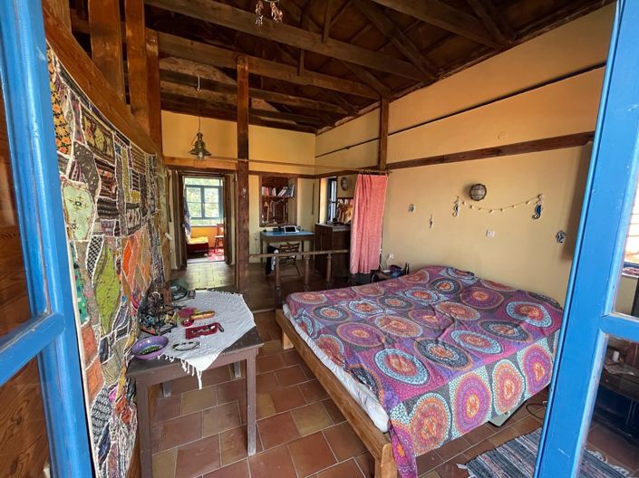 Image No.17-6 Bed Townhouse for sale