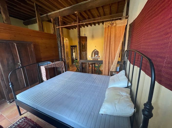 Image No.33-6 Bed Townhouse for sale