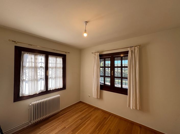 Image No.3-5 Bed Villa for sale