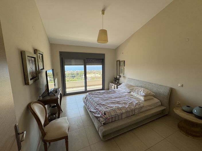 Image No.10-3 Bed Villa for sale